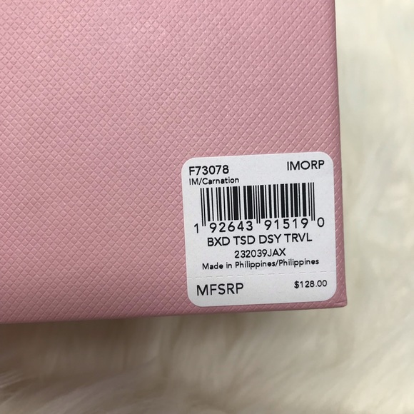 LAST ONE❣️COACH Pink Cosmetic Bag Travel Boxed Set - Picture 6 of 8